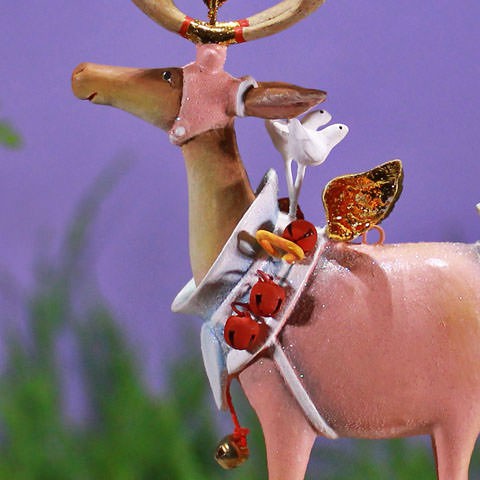 08-30235_dashaway_cupid_orn_cu_on_face_and_shoulder - Wooden Duck Shoppe