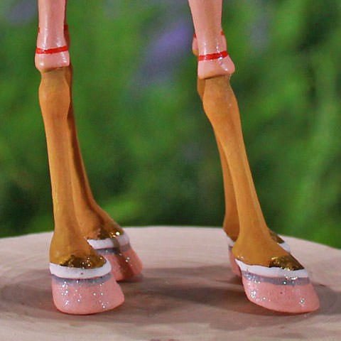 08-30235_dashaway_cupid_orn_feet_cu - Wooden Duck Shoppe